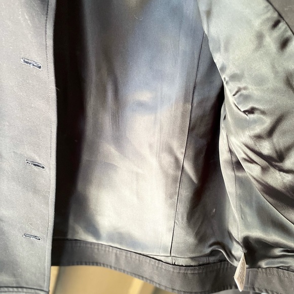 Very gently worn Michael Kors cropped jacket. - Picture 9 of 10